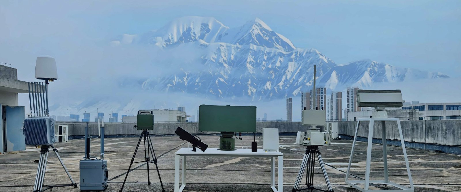 Long Distance High-Speed UAV Tracking Video Data Transmission
