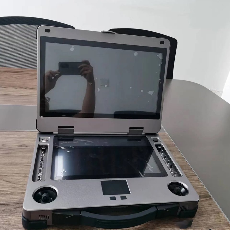 SoarApex CCT Portable Integrated UAV/USV Control Station S02