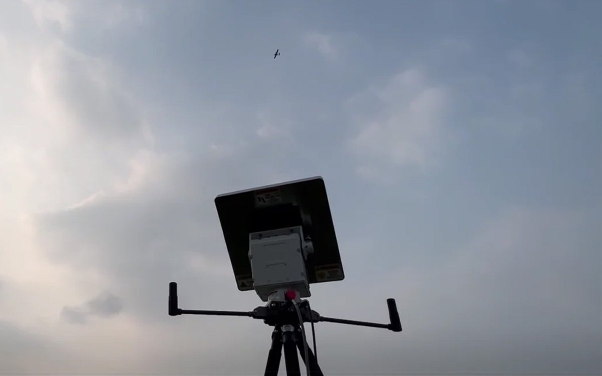 eVTOL-5 Fixed Wing UAV data link antenna