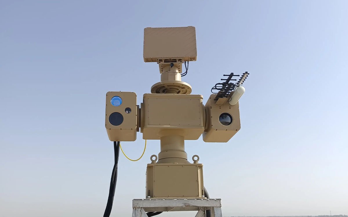 Gaze-mode phased array dwell on high-priority target at 1 Hz data refresh rate