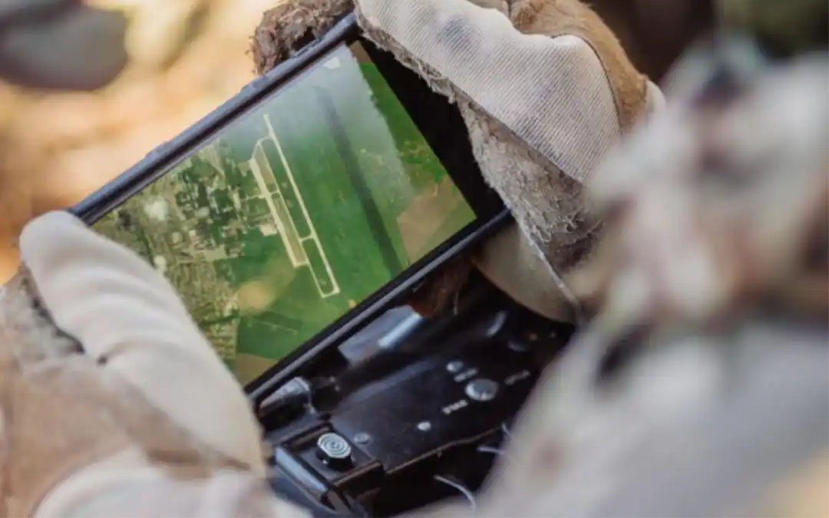 ATS Basic antenna tracking for search and rescue drone missions in remote areas