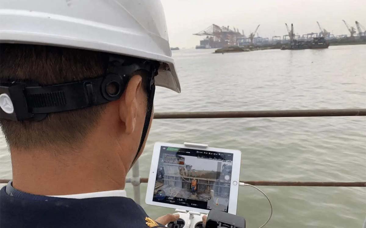 ATS Standard antenna tracking for maritime patrol and exclusive economic zone monitoring