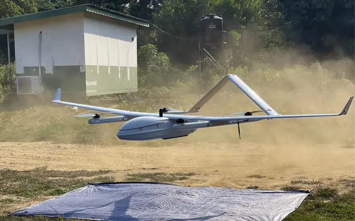 EV3 Long-Endurance VTOL UAV data link system