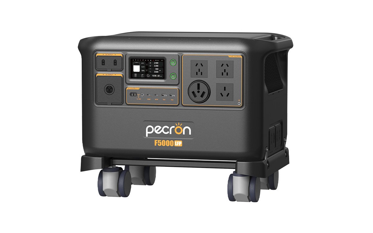 F7200 Portable Power Station powering UAV ground control station