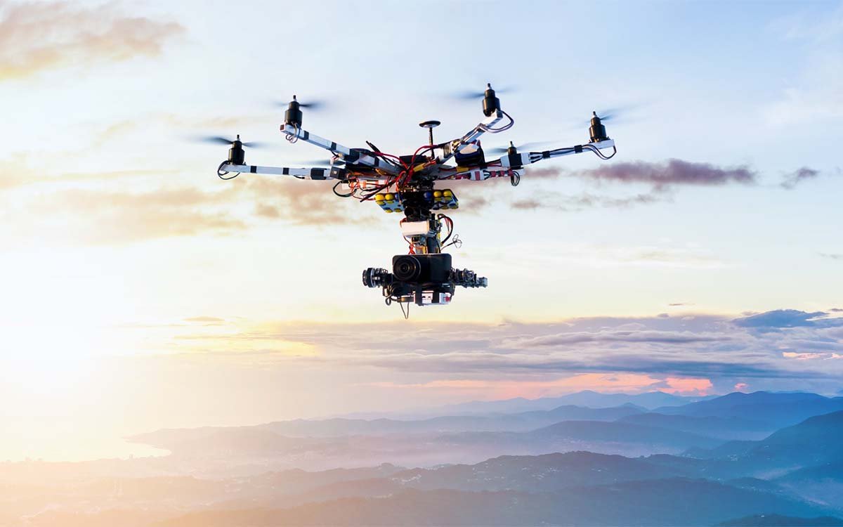 DLS Standard rapid-deployment UAV data link delivering live aerial video to incident command in extreme temperatures from -40C to +70C